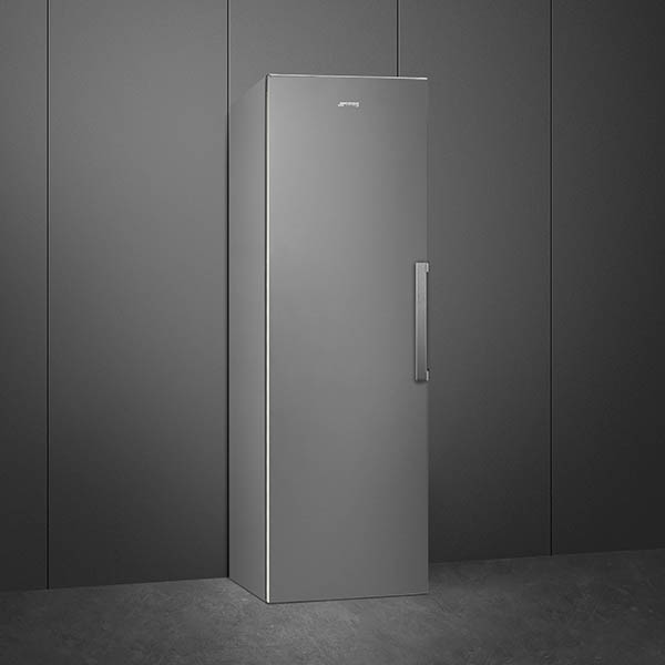 Smeg Freezers Builtin or Free Standing Smeg UK