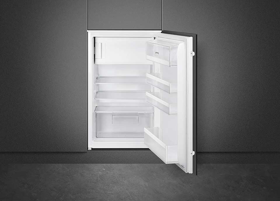 Smeg integrated fridge