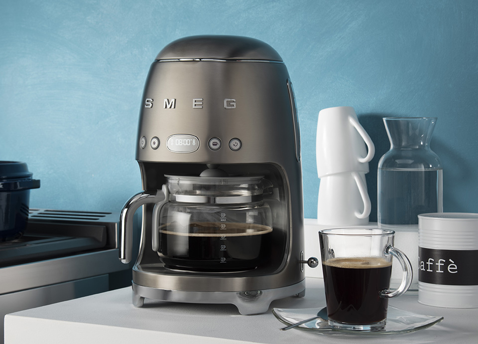 FOR THE AMERICANO DRINKER: DRIP COFFEE MACHINE