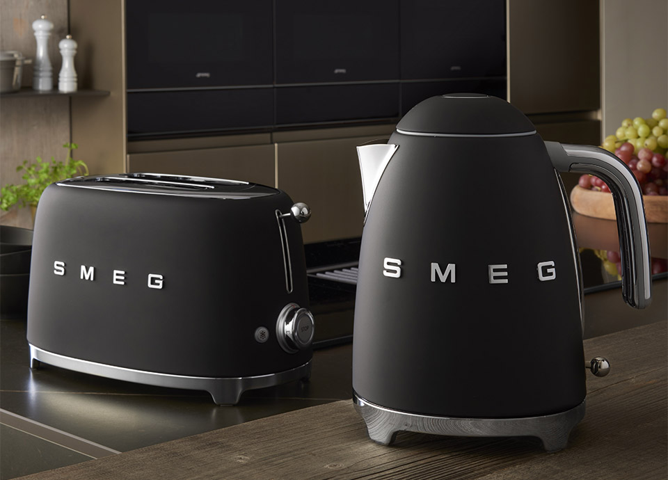 matte kettles and toasters