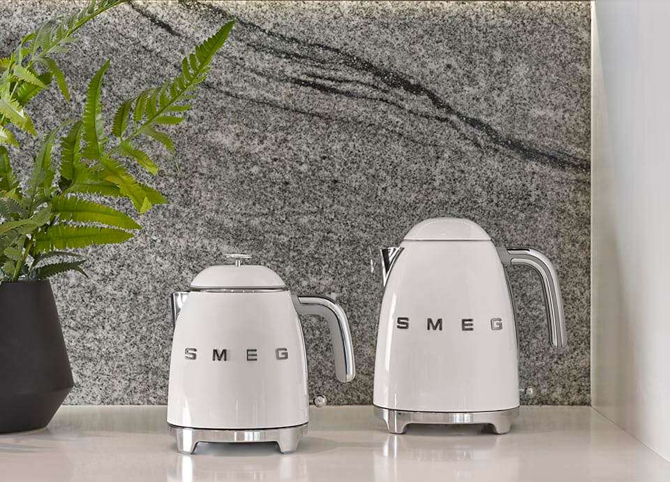 Mini bouilloire Smeg : une petite pause stylée