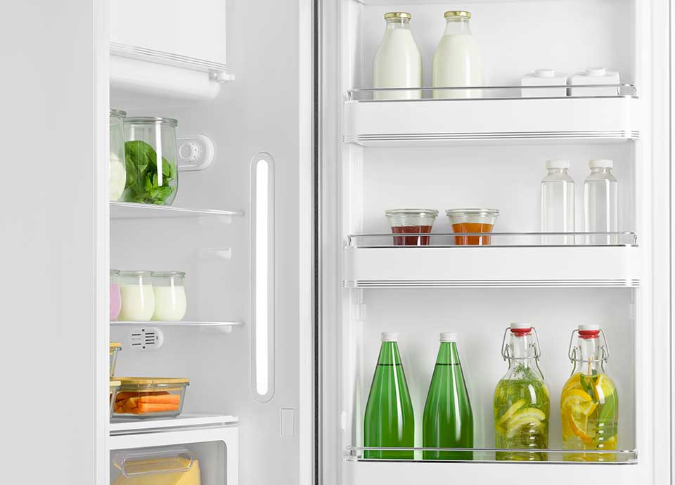 Smeg FAB28 fridge bottle shelves