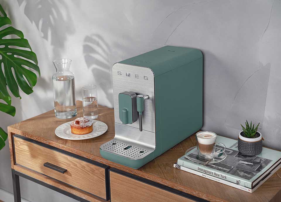 Emerald green smeg bean-to-cup coffee machine