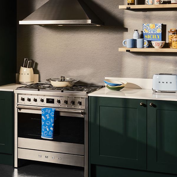 100cm wide Smeg Opera Cooker with gas hob