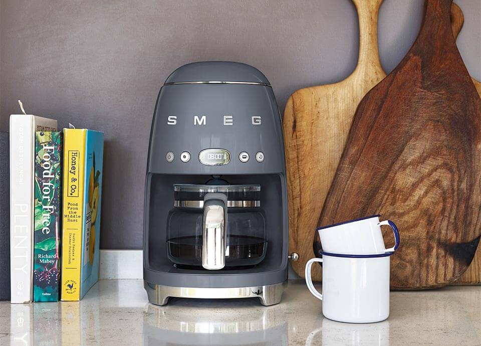 Grey smeg sales kettle