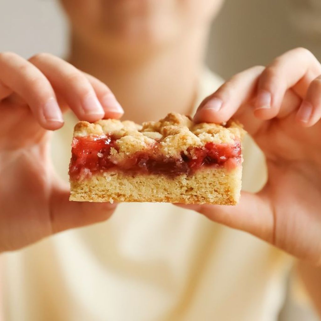 Strawberry Shortcake Bar Recipe