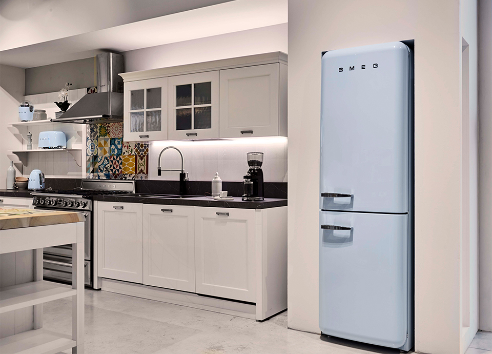 Smeg built in refrigerator new arrivals