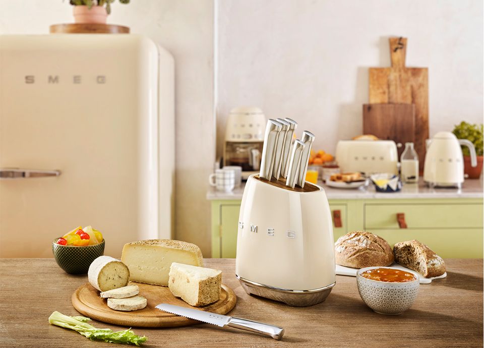 Knives Small domestic appliances Smeg