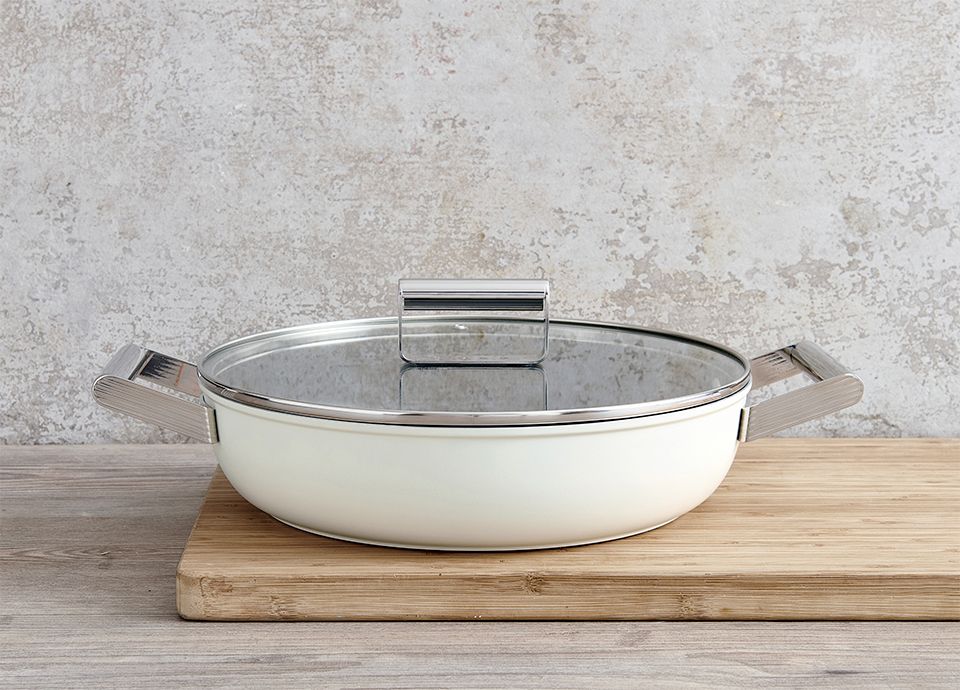 Smeg pots and pans - Made in Italy Cookware tailored to every kitchen need