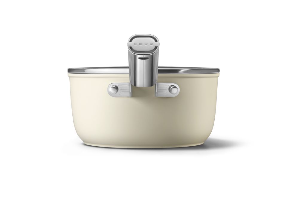 Premium handles and lids Premium handles and lids, built to last