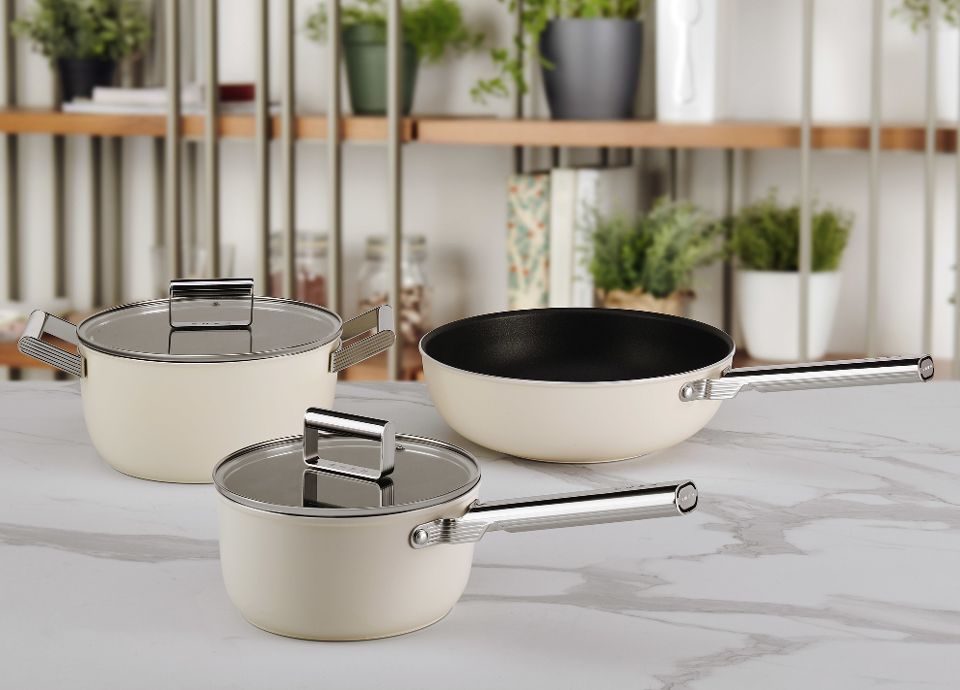 Smeg cookware prices new arrivals