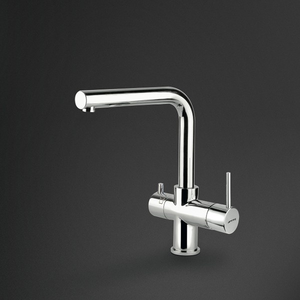 Single lever filtered water taps