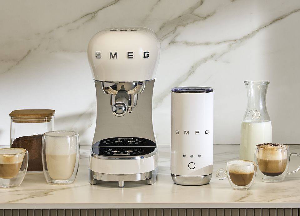 The Smeg Espresso Coffee Machine & Mini Milk Frother Bundle