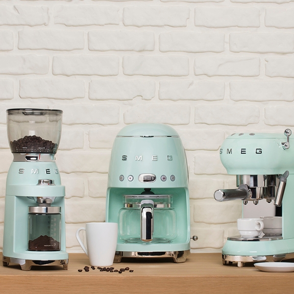 Smeg Colourful Coloured Retro Coffee Machine 50s Style