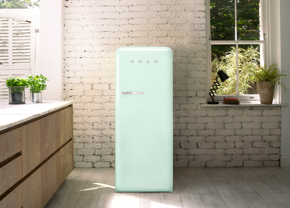 SMEG 50's Style Retro FAB 28 Refrigerator with Ice Compartment