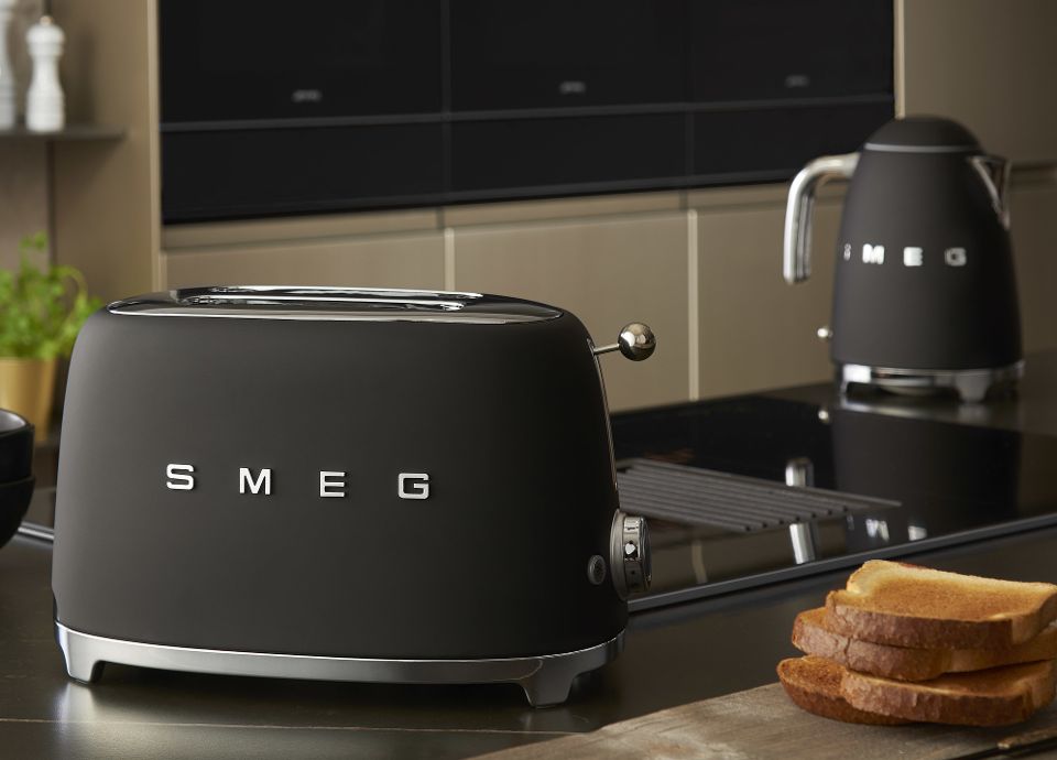 Tostadora smeg negro hot sale