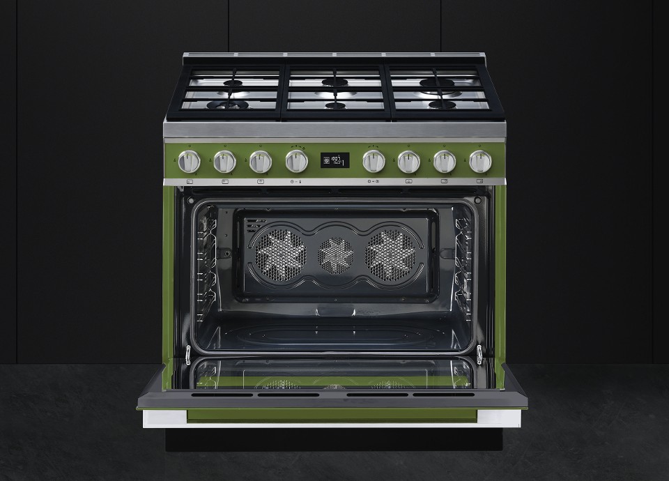 Smeg all gas range cooker outlet