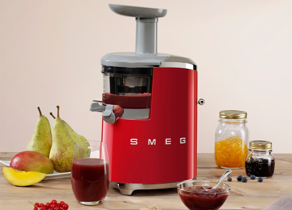 Slow SJF01PBEU Juicer-Entsafter | AT Pastellblau Smeg