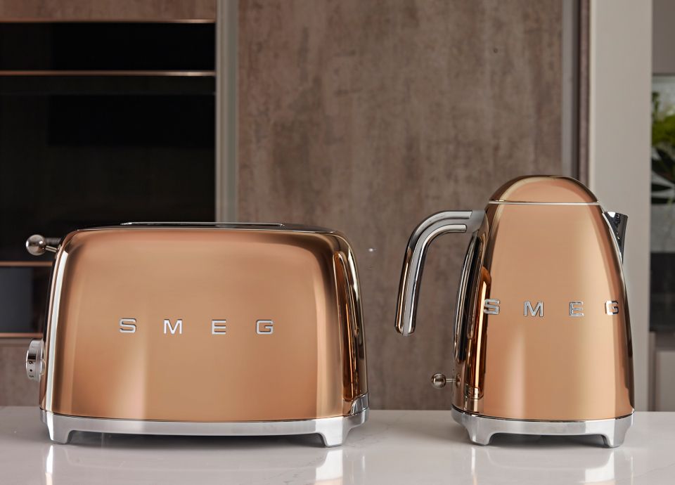 SMEG Kettle & Toaster (4 Slice) 24K Gold Plated - Elite Luxury