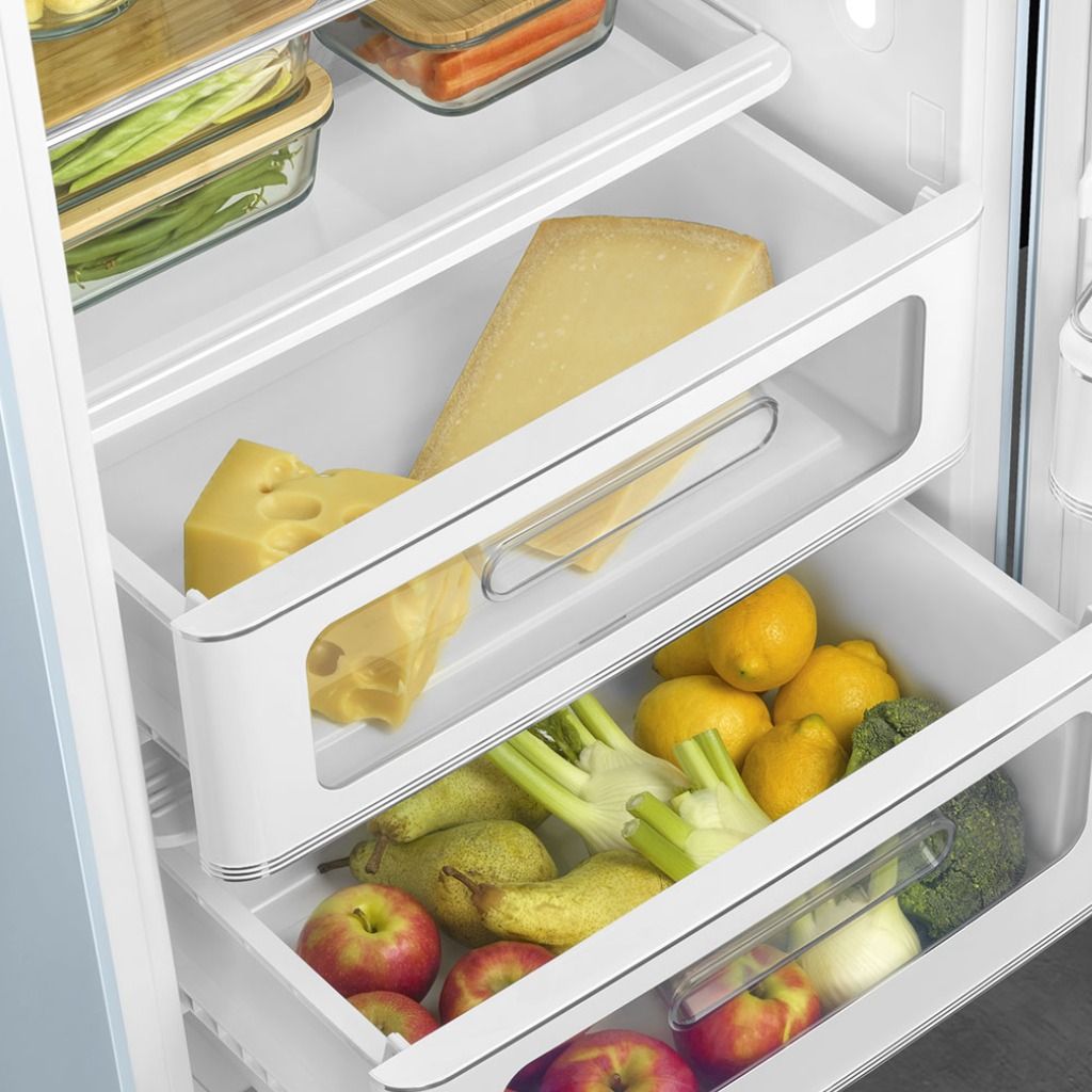 Refrigerator drawers with LifePlus 0°C compartment designed to preserve fresh food such as meat and fish at optimal temperature