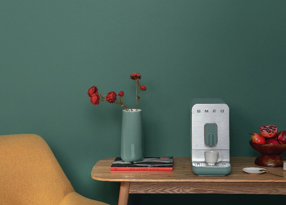 Smeg Bean to Cup Emerald Green