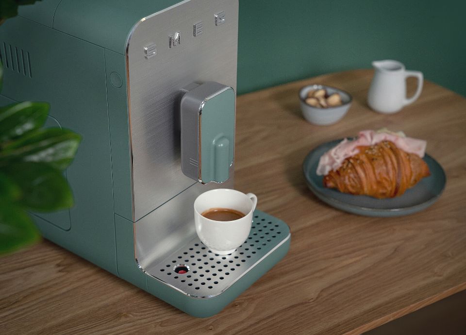 Smeg Bean to Cup Emerald Green