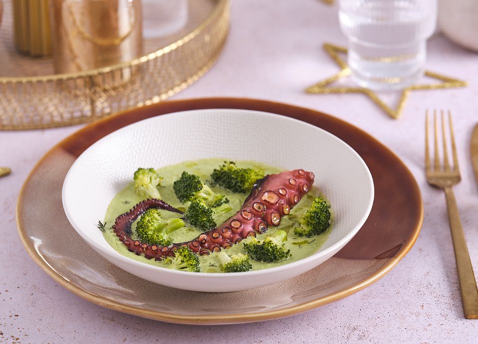 Roasted octopus on broccoli cream