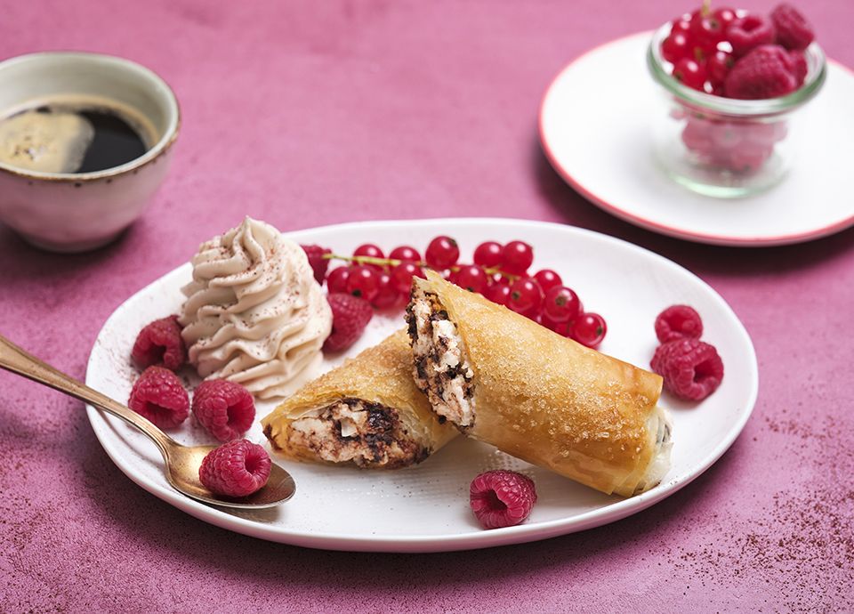 Filo dough strudel with ricotta, chocolate chips and red berries