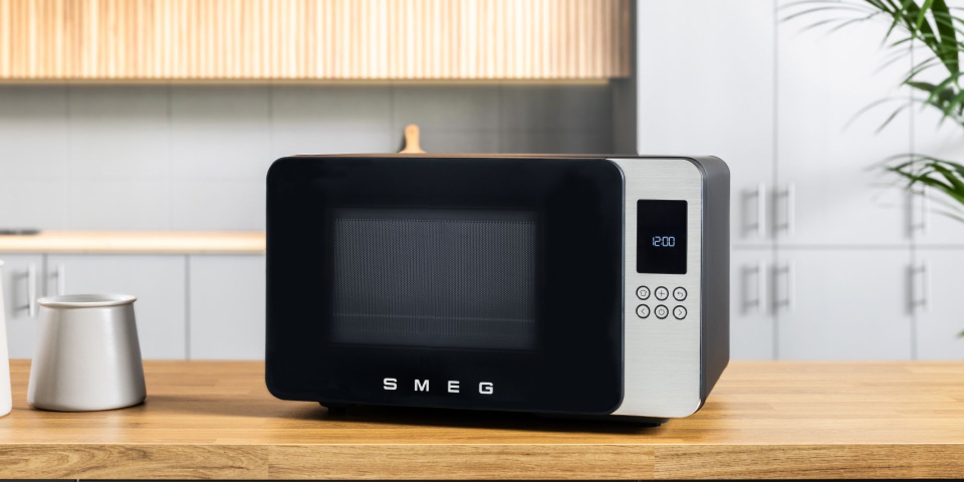 Micro-ondes gril MOC01BLMEU