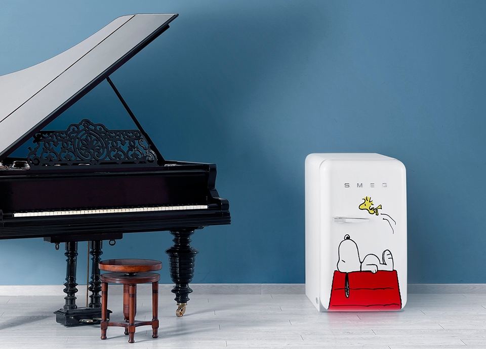Smeg sales snoopy fridge