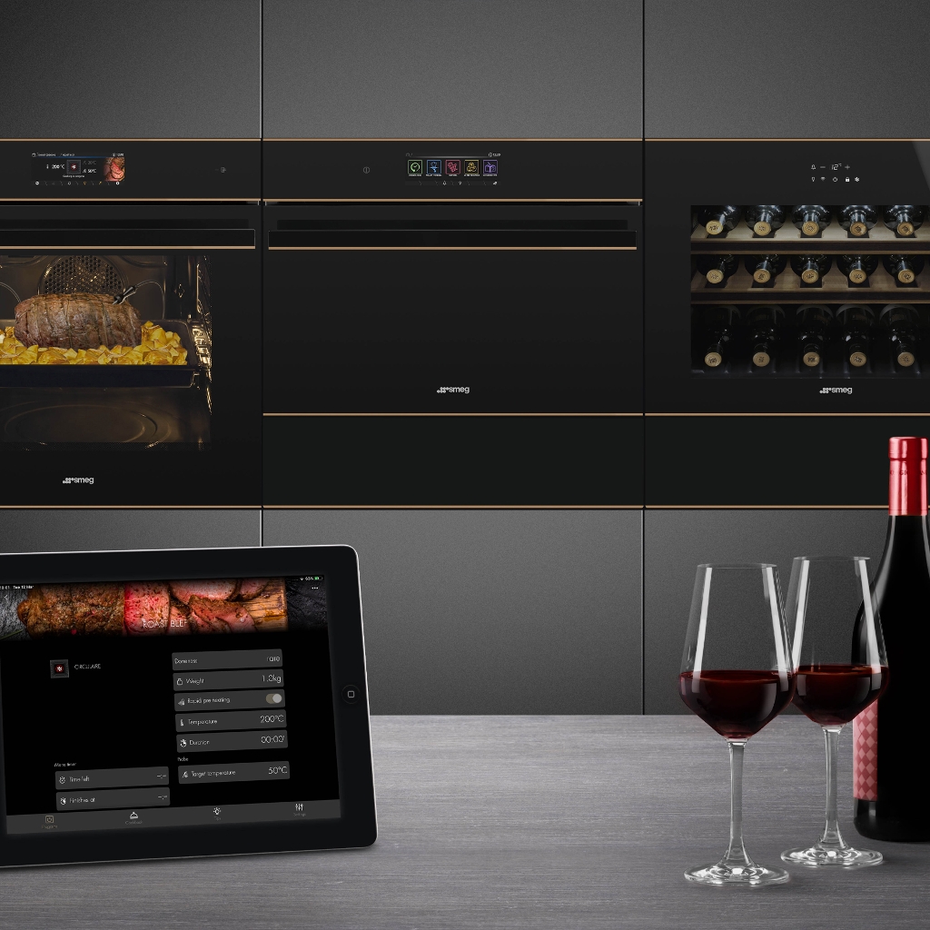 LA COLLECTION DE CAVES A VIN SMEG CONNECT