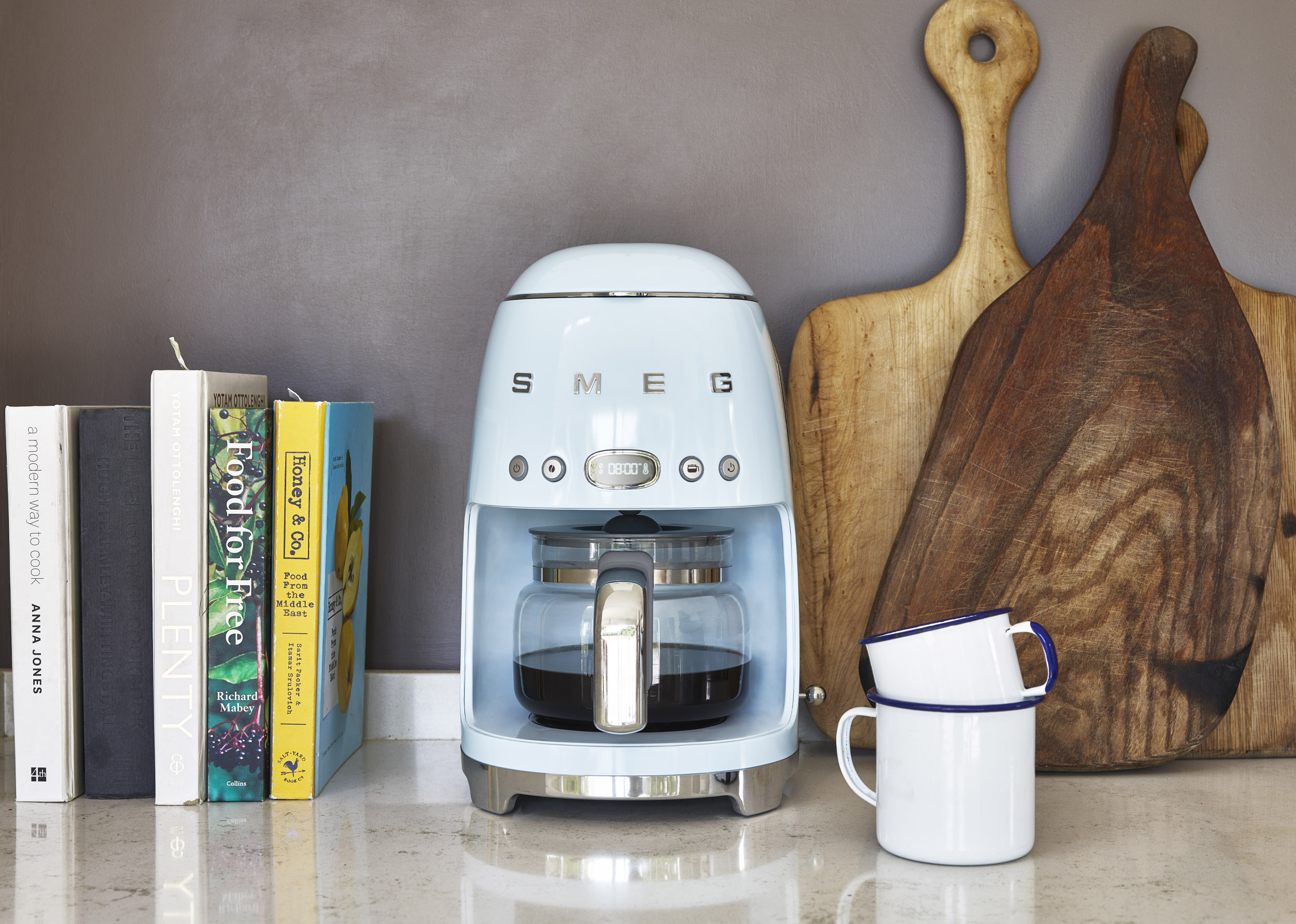 THE SMEG DRIP COFFEE MACHINE