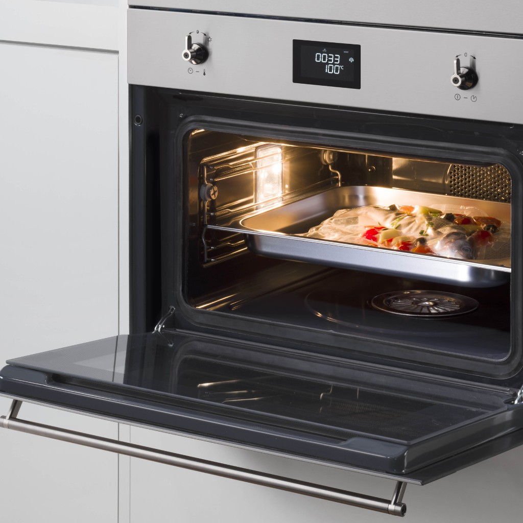 COOKING WITH THE NEW SMEG STEAM OVENS