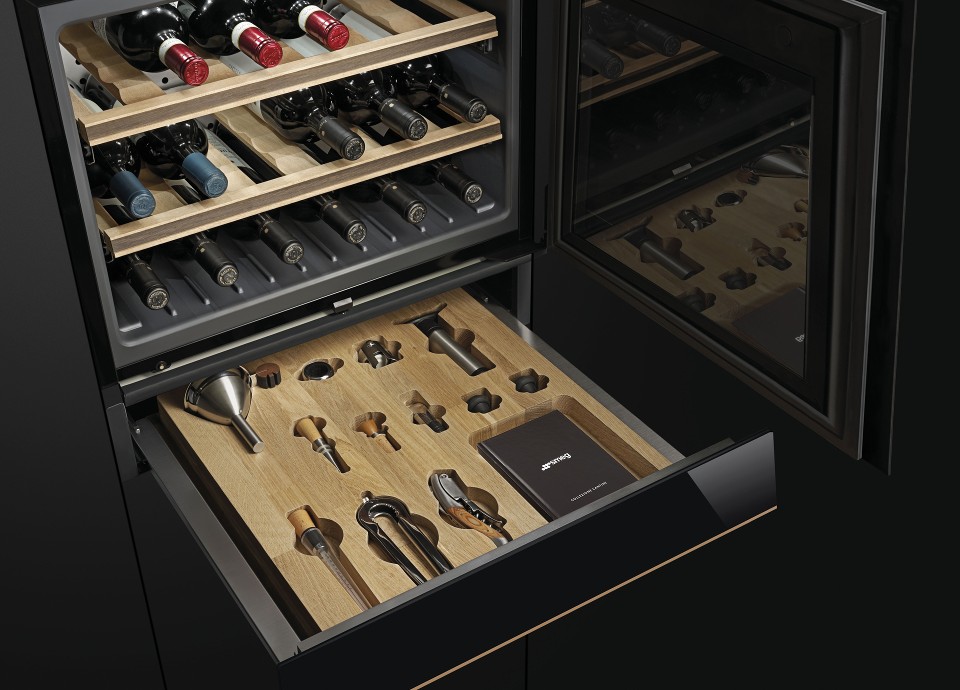 Built-in sommelier drawers