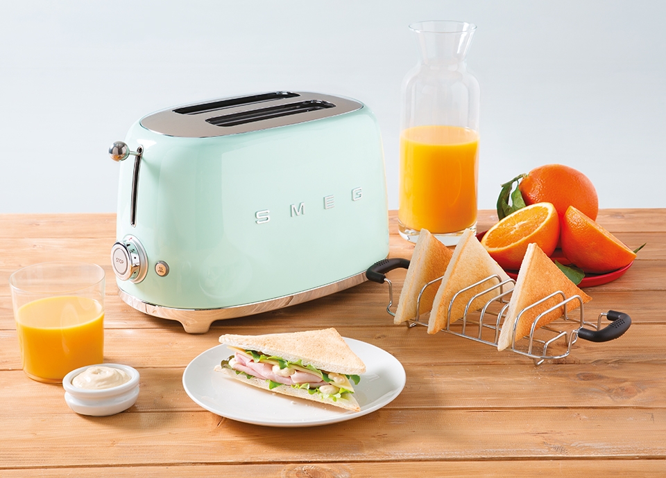 Smeg Pastel Blue toaster 2-Slice TSF01PBUS