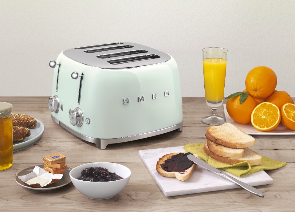 Grille-pain toaster 2 tranches crème SMEG - Ambiance & Styles