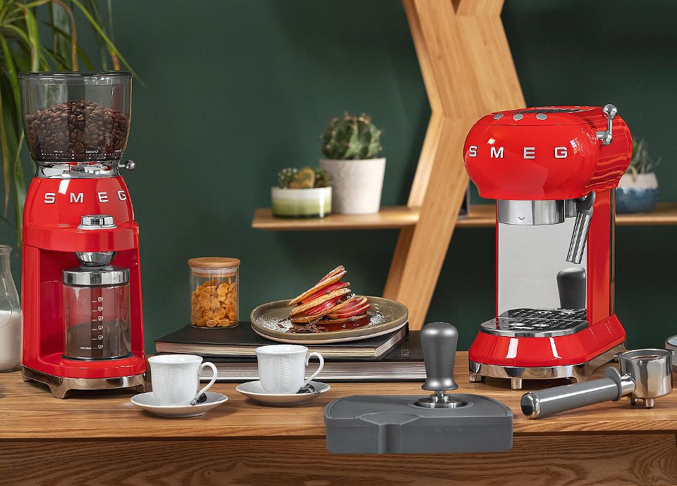 Smeg coffee grinder
