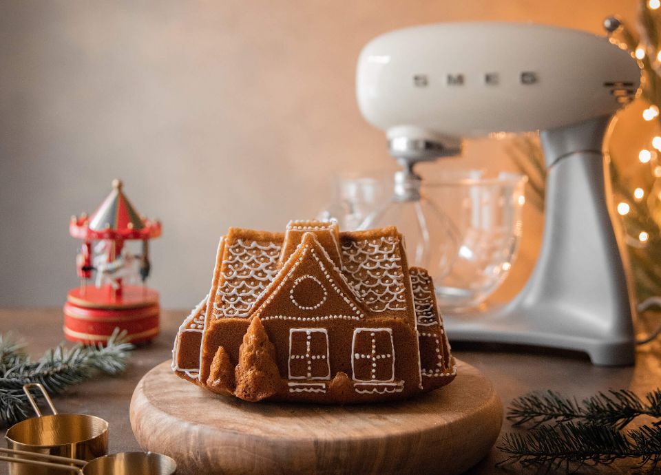 Gingerbread Bundt cake