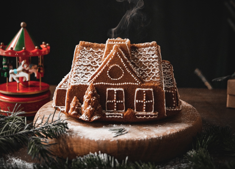 Gingerbread Castle Bundt Cake 